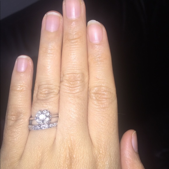 14K Gold Filled CZ Ring Set - Picture 2 of 7